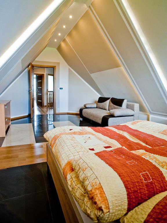 Apartamenty Toporowa Cyrhla Zakopane Rom bilde